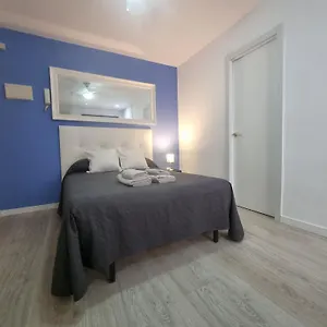 En Torremolinos, Plaza De Andalucia Apartamento